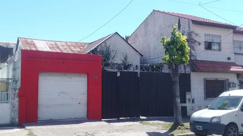 Imagen 1 de 14 de Dock Sud, Amplia Casa 3 Ambientes, Con Local Y Cochera
