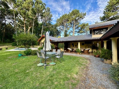 Venta Casa 6 Dormitorios Parque Burnett Punta Del Este
