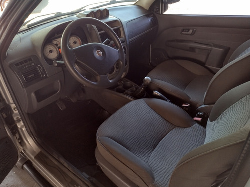 Imagem 8 de 15 de Fiat Strada Adventure 1.8 Flex Cab. Dupla