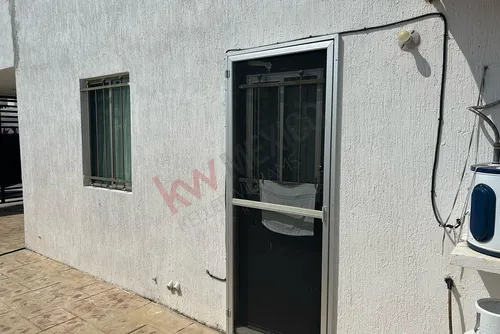 Casa En Los Héroes Con 3 Habitaciones, 3 Baños Y Piscina