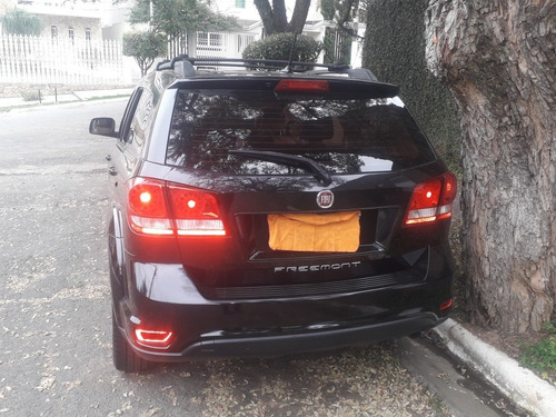Fiat Freemont 2013 2.4 Precision 5p