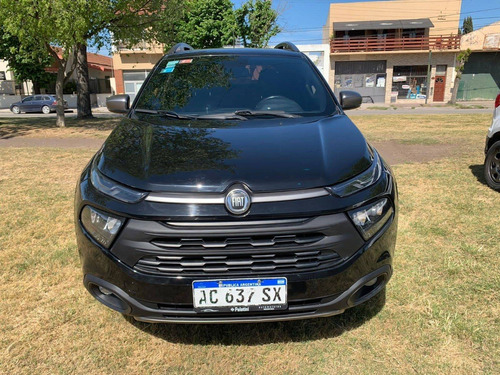 Imagen 5 de 10 de Fiat Toro Volcano Black Jack Modelo 2018