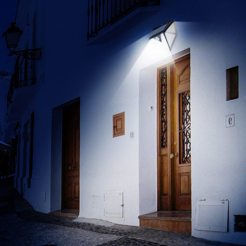 * Q Outdoor Lightning, Luces Alimentadas Por Sensor De