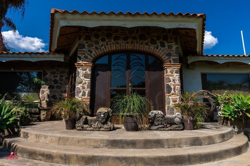 Garden House En Venta En Ajijic, Jalisco.