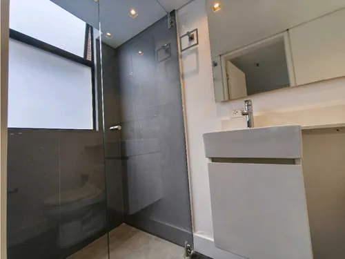 180m2 Apartamento En El Poblado