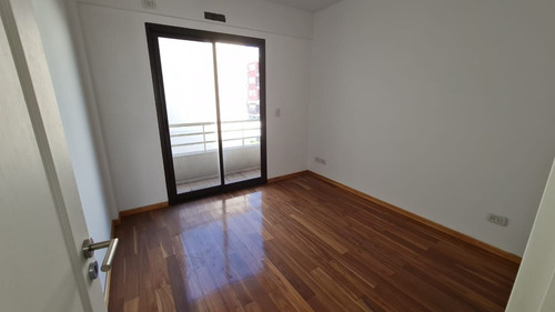 Imagen 3 de 10 de Venta De Departamento 2 Ambientes San Justo