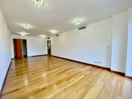 Alquiler De 3 Ambientes C/ 2 Cocheras Y Baulera - Madero Center