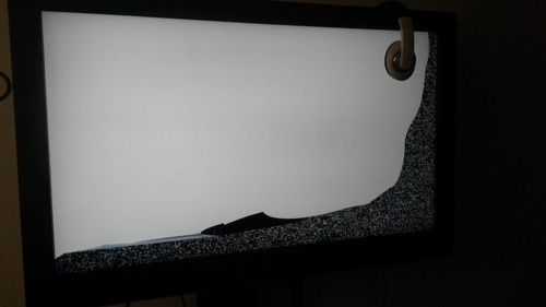 Imagen 1 de 6 de Tv Lcd Samsung 40 PuLG.para Reparar Serial B5bd3ce5sa27327k