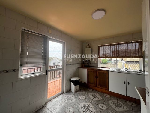 Se Arrienda Casa De 4 Dormitorios Más Cabaña En Con Con