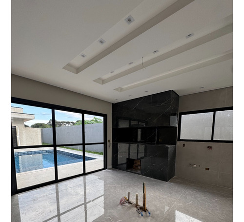 Imóvel De Alto Padão No Centro Piraquara Com Piscina Com Borda Infinita E Area Gourmet