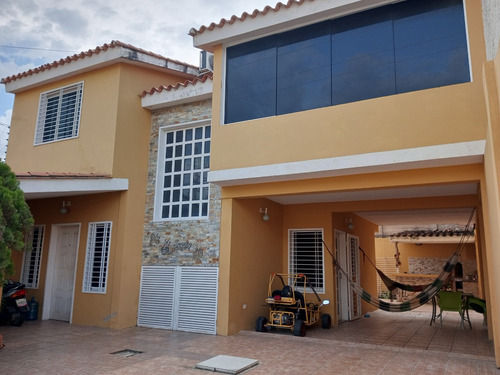 Casa En Venta Urbanizacion Villa Ingenio Mg1256