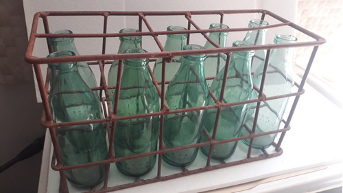 Antiguo Canasto De Hierro Con 10 Botellas De Leche Inlaca.