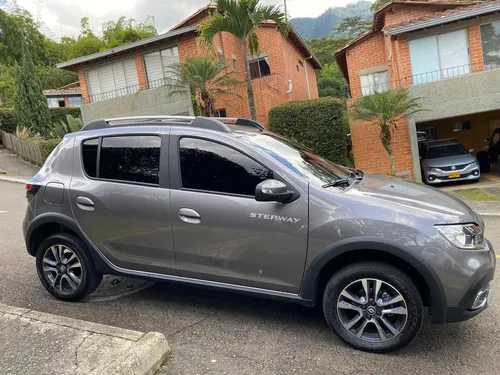 Renault Stepway 1.6 Intens Cvt