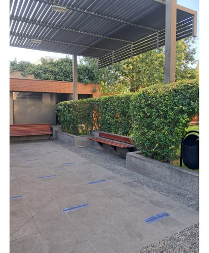 Excelente Ubicación Y Condiciones De 92 Mts2 En Ñuñoa