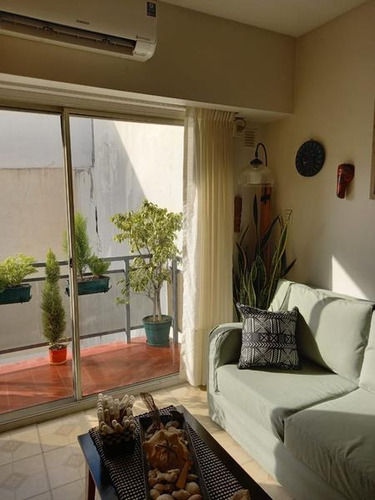 Imagen 6 de 18 de Departamento Venta Balvanera Congreso 2 Ambientes Balcon Contrafrente Luminoso Impecable