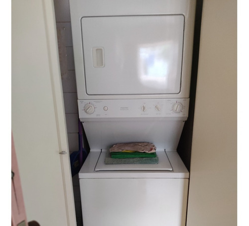 Imagen 2 de 12 de El Rosal, Alquilo Soñado Y Ventilado Apartamento Con Vista Y Terraza