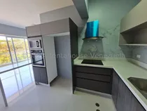 Comprar Daniela Linarez Vende Apartamentos En Prestigiosa Y Exclusiva Zona Del Este De Barquisimeto Conectado A Planta Electrica Bella Terraza Espectaculares Areas Verdes Acabados Elegantes Y Lujosos