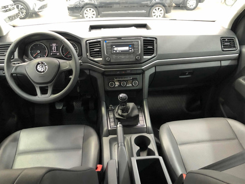 Imagen 22 de 25 de Volkswagen Amarok 2023 2.0 Cd Tdi 140cv Trendline Llantas16
