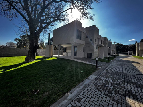 Imagen 3 de 23 de Dúplex De Tres Dormitorios En Venta En Housing Cerrado Casa Norte - Argüello