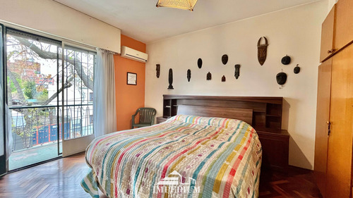 Casa De 2 Dormitorios, 2 Baños Y Garaje En Parque Batlle