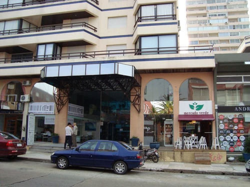 Venta De Local En Península, Punta Del Este (ref: Zen-1045)