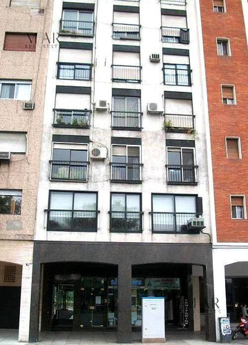 Imagen 22 de 30 de Oportunidad Real! Departamento En Venta. 3 Amb. Con Balcon Y Vistas A Pulmón De Manzana