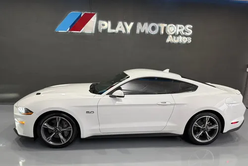 Ford Mustang GT COUPE PREMIUM