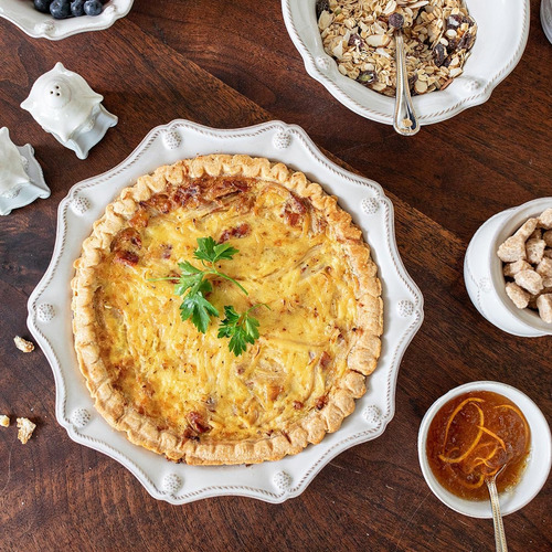 Berry And Thread Pie / Quiche Dish - Whitewash