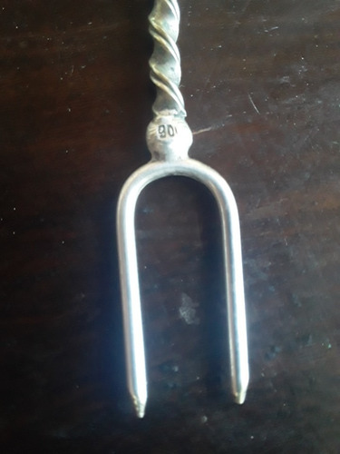 Antiguo Pinche Romano . Plata Sellada. Año 1920. (Usado)