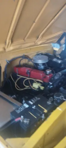 Camioneta Con Documentos Al Día ,carpa Nueva Con Su Varillas