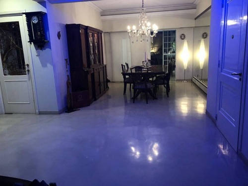 Venta Casa Chalet 6 Ambientes 5 Dormitorios Jardin Piscina Barrio Parque Vicente Lopez Villa Martelli
