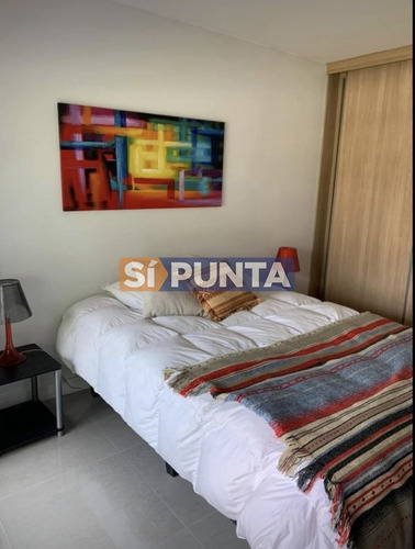 Imagen 8 de 10 de Vendo Hermosa Propiedad De 2 Dormitorios A 2 Cuadras De La Playa Brava