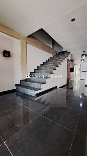 Imagen 5 de 15 de Se Vende Casa Urb Villa Jardin- Tipuro