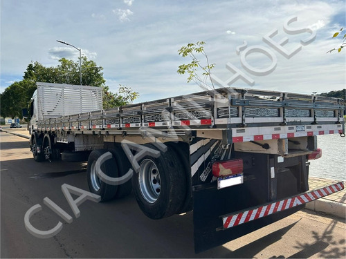 Scania P310 Ano 2014 8x2 Carroceria 9m