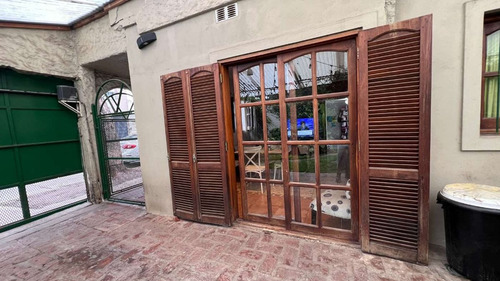 Venta Casa 3 Amb Castelar Norte Cochera Jardin