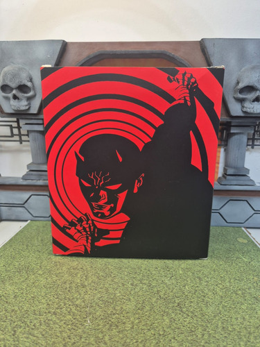 Shadowland Daredevil-demolidor-2016 Conexclusive Mezco Usado