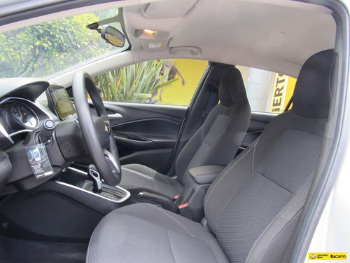 Chevrolet Onix 1.0t Automática