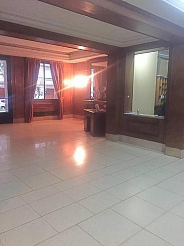 Departamento En Venta En Recoleta.