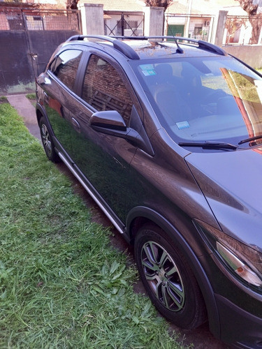 Imagen 5 de 13 de Chevrolet Onix Activ 2016