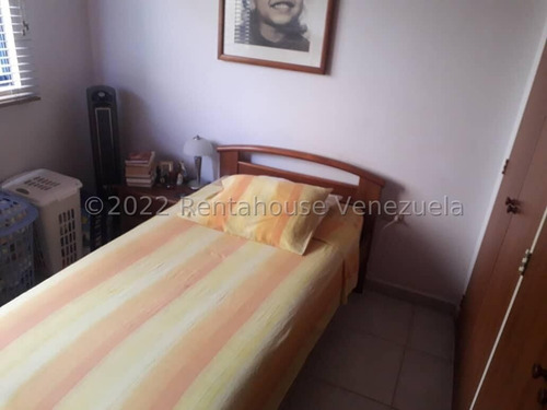 Imagen 3 de 12 de Karen Freites Rentahouse Mp 22f25639 La Trigaleña