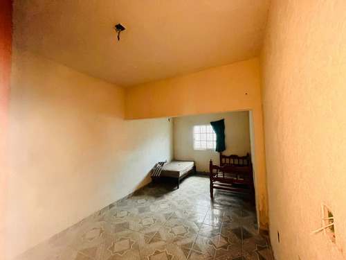 Casa En Venta En Veracruz Con Hab. En P. B. Y Alberca Col. Astilleros