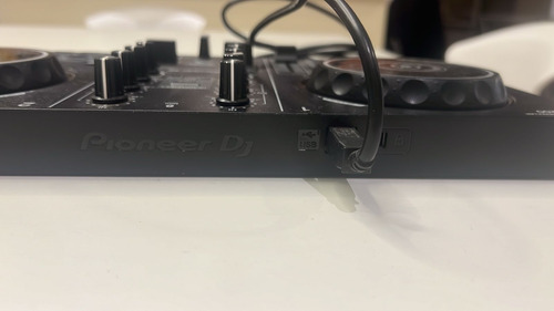 Controlador Dj Pioneer Ddj-200 Negro De 2 Canales Un Uso Negro (Usado)