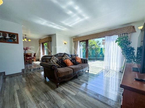Arriendo Casa Ubicada En La Foresta, San Pedro De La Paz.
