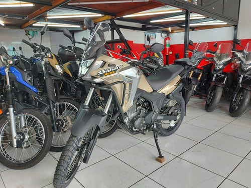 Honda Sahara 300 Adventure Ano 2024