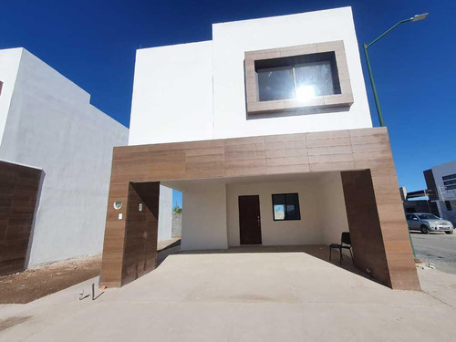 Casa En Venta En Puerta De Hierro Torreón, Coahuila