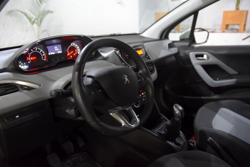 Peugeot 208 Allure 1.5 Nafta 2014 Blanco Excelente Estado!!!