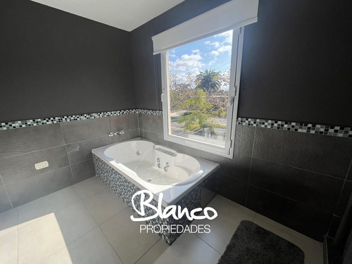 Casa En Venta En Los Lagos, Nordelta, Tigre