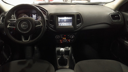 Imagen 11 de 16 de Jeep Compass Sport 2.4 2018