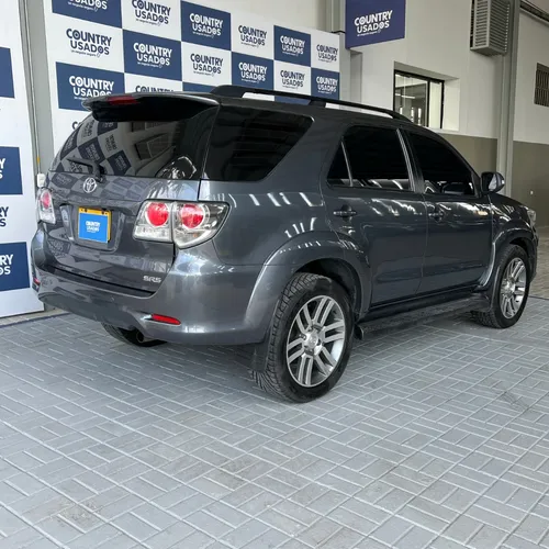 Toyota Fortuner 2.7l 4x2