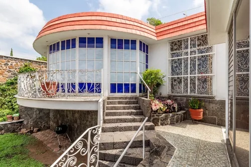 Excelente Casa En Venta En El Corazón De Cuernavaca